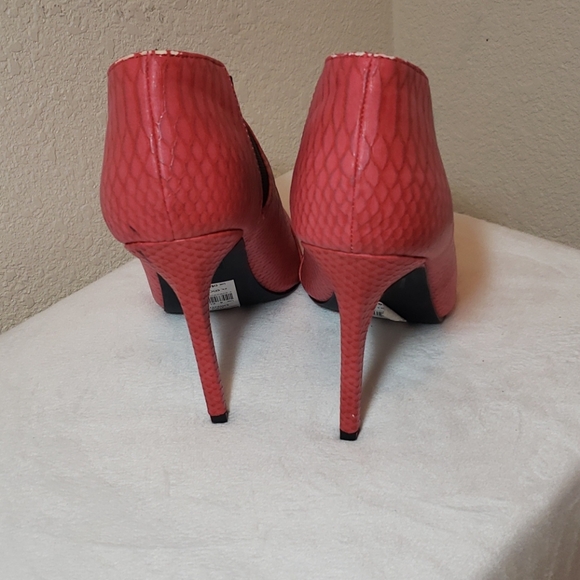 Dorothy Perkins High Heels Ankle Boot - Picture 4 of 7